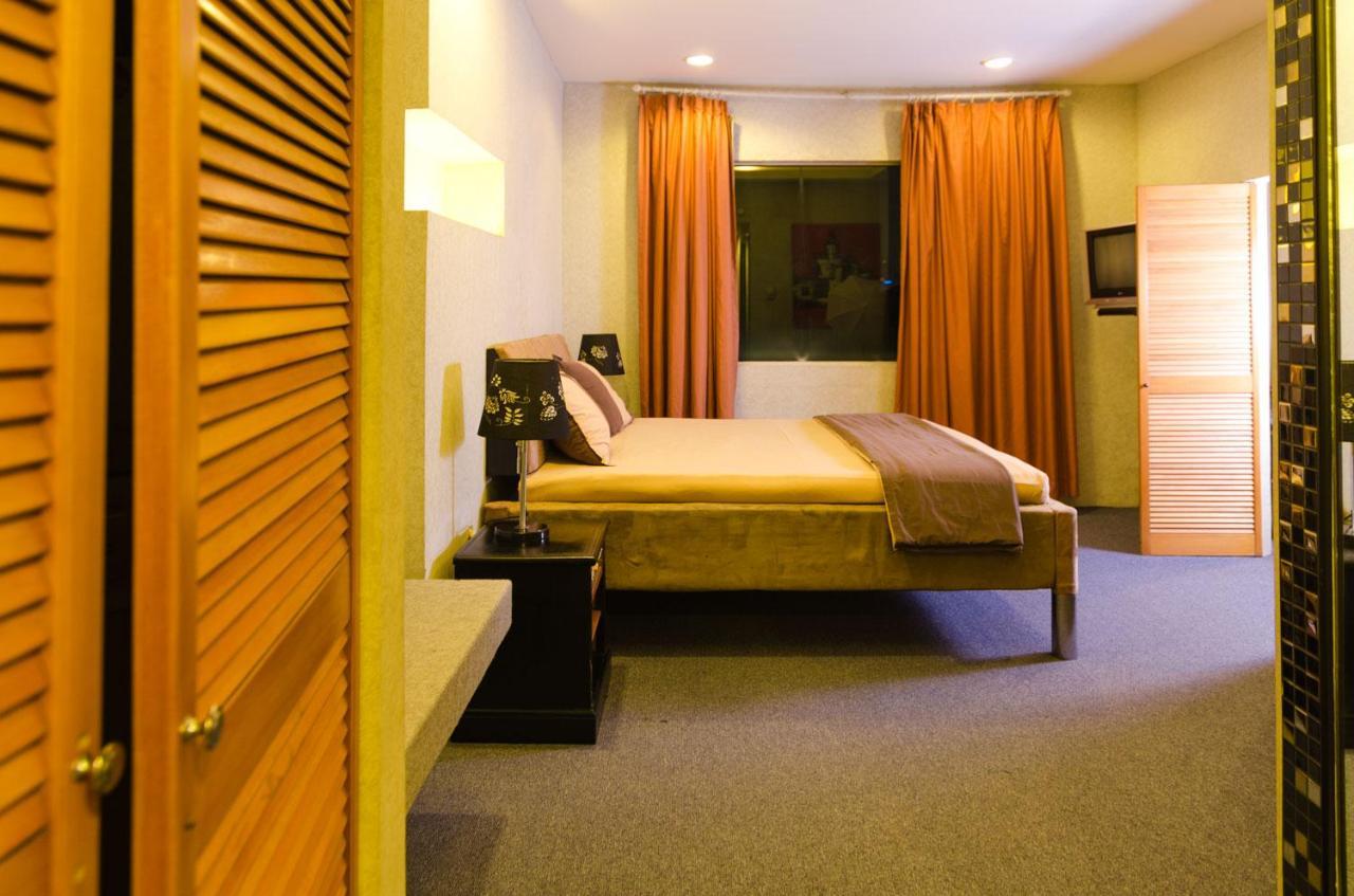 Hotel Peninsula Mangga Besar Jakarta Extérieur photo