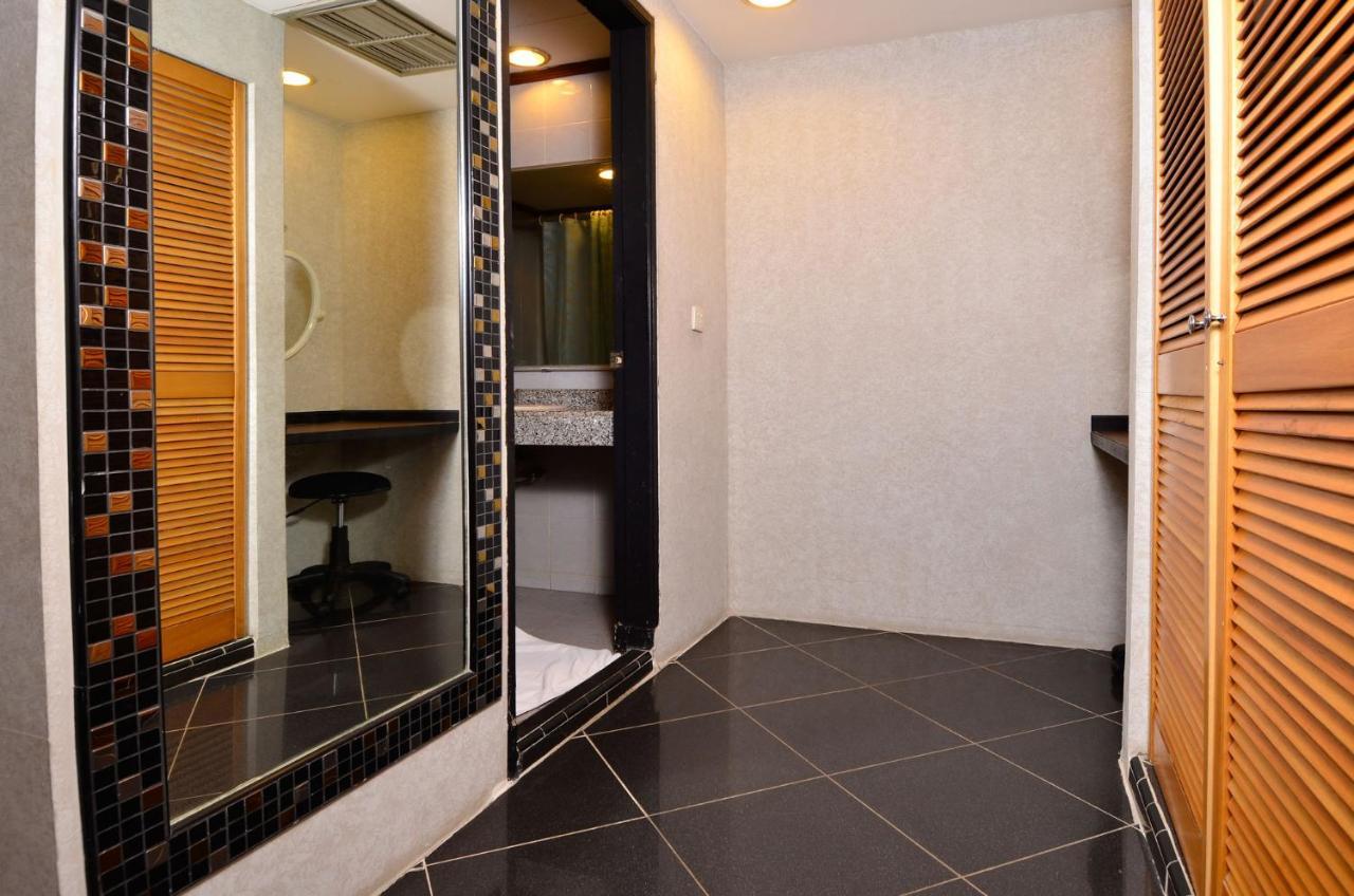 Hotel Peninsula Mangga Besar Jakarta Extérieur photo